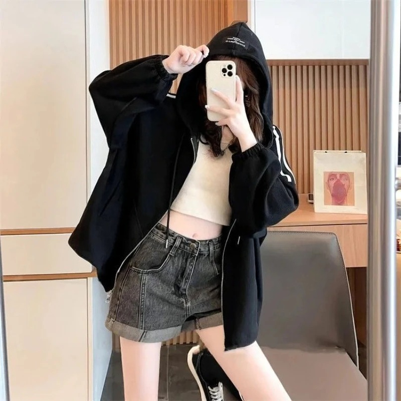 Winter Clothing Essentials For Women - Contraste de cor com zíper moletom